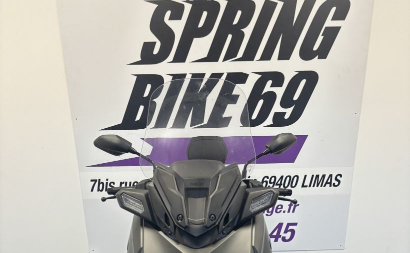 YAMAHA XMAX 125 4