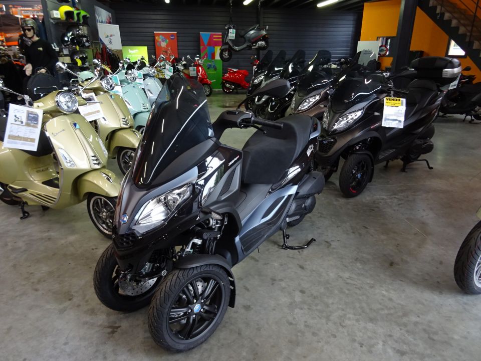 PIAGGIO MP3 300 HPE 8