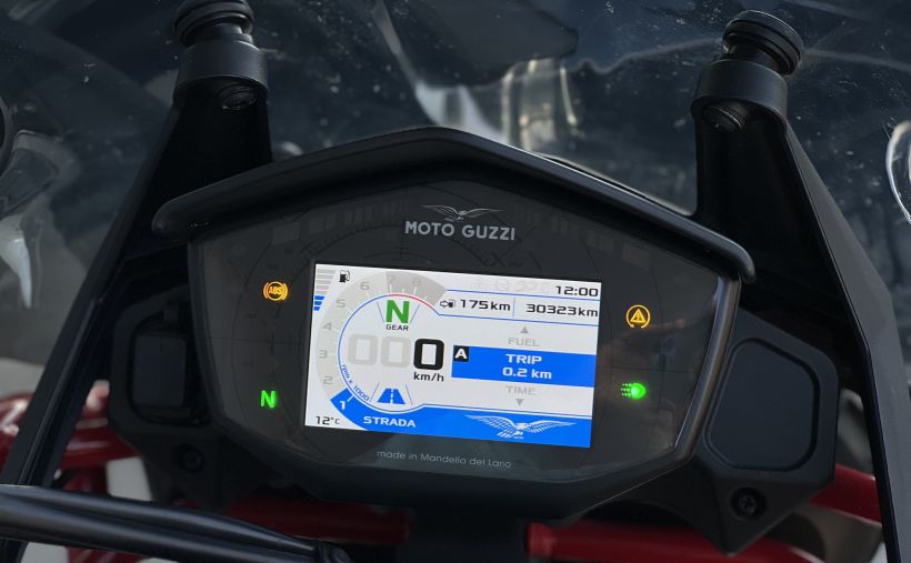 MOTO GUZZI V85 TT 850 7