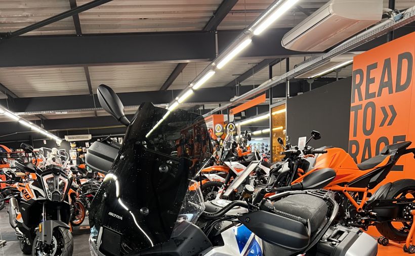 MOTO GUZZI STELVIO 1100 8