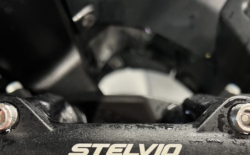 MOTO GUZZI STELVIO 1100 12