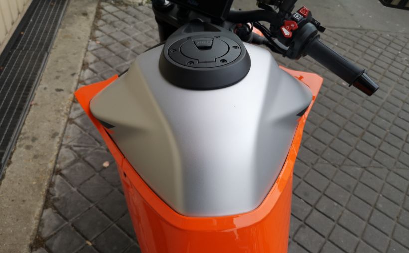 KTM 1290 SUPER DUKE R EVO 12