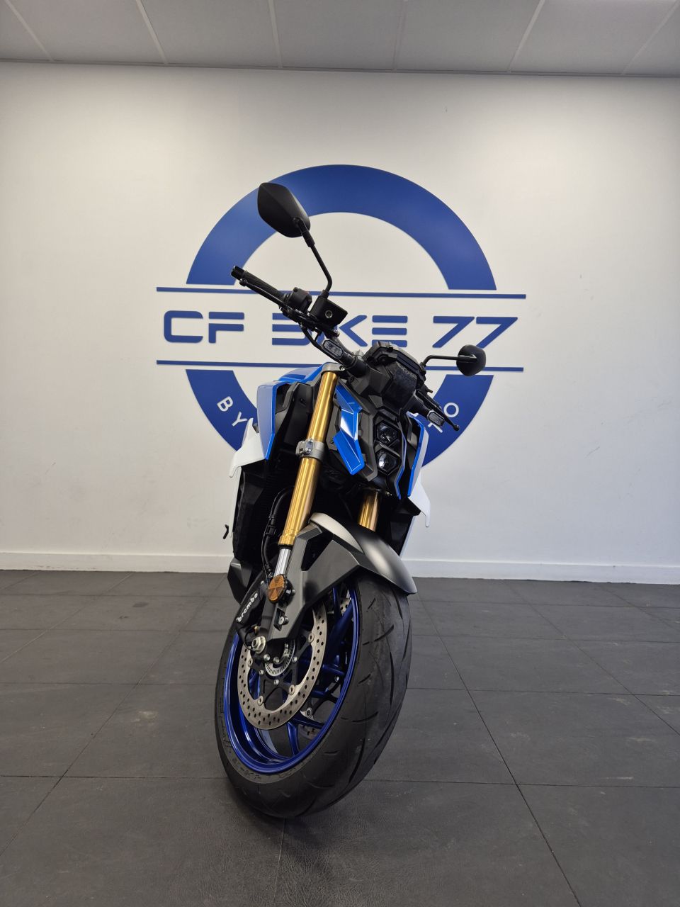 SUZUKI GSX-S 1000 ABS 1