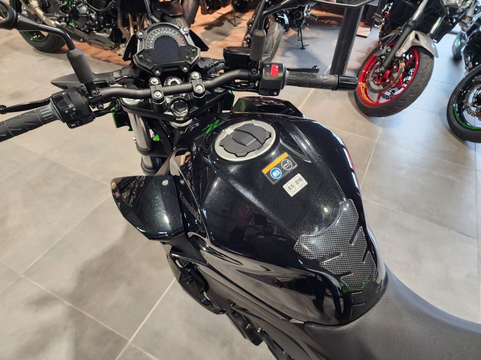 KAWASAKI Z400 15