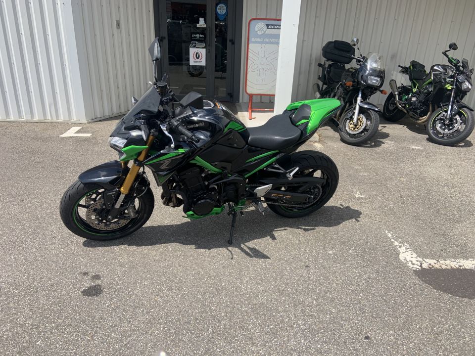 KAWASAKI Z900 SE 3
