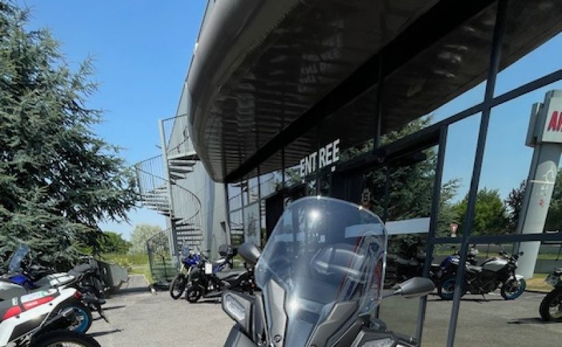 YAMAHA XMAX 300 3