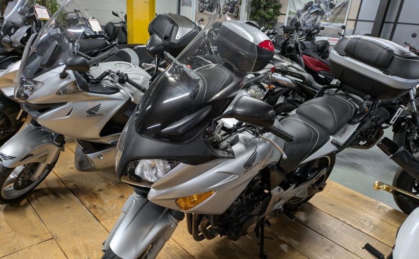 HONDA CBF 600 S 10