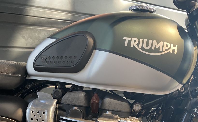 TRIUMPH STREET SCRAMBLER  900 3