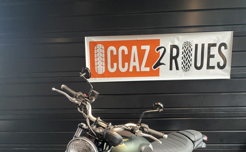 TRIUMPH STREET SCRAMBLER  900 4