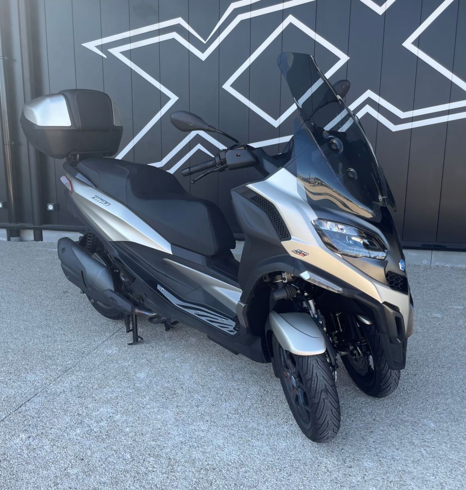 PIAGGIO MP3 530 HPE EXCLUSIVE 1
