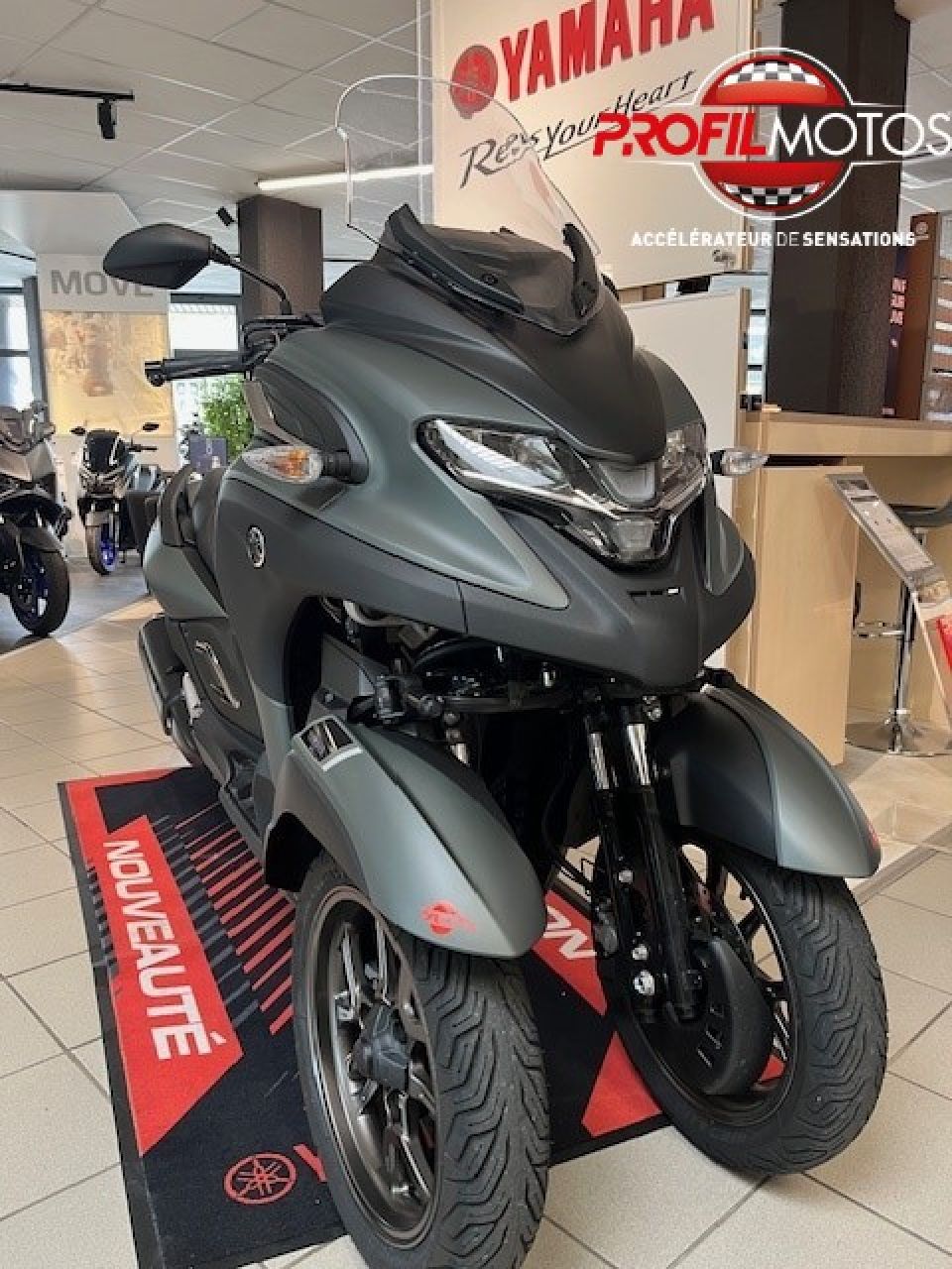 YAMAHA TRICITY 300 1