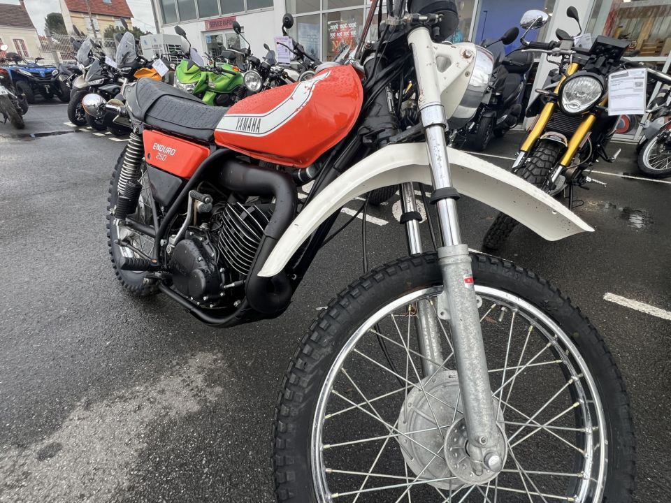 YAMAHA DT 250 22