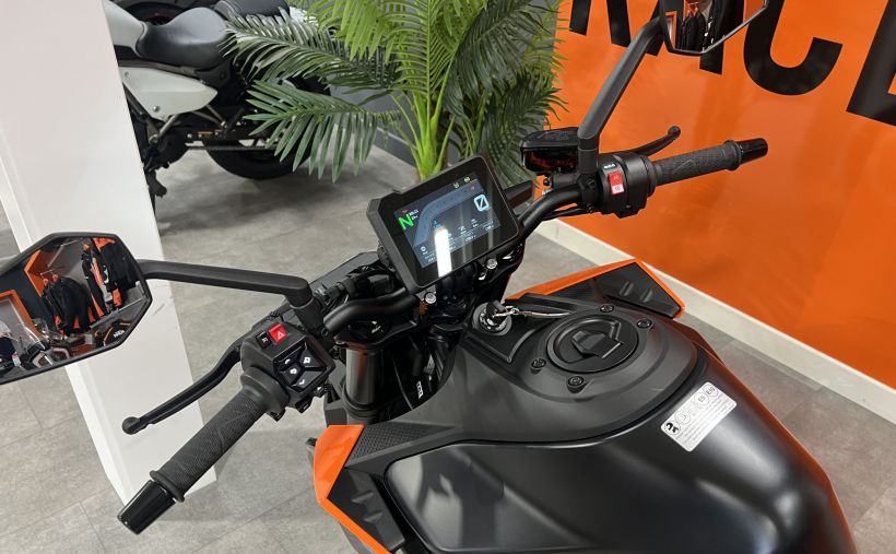 KTM 990 DUKE 3
