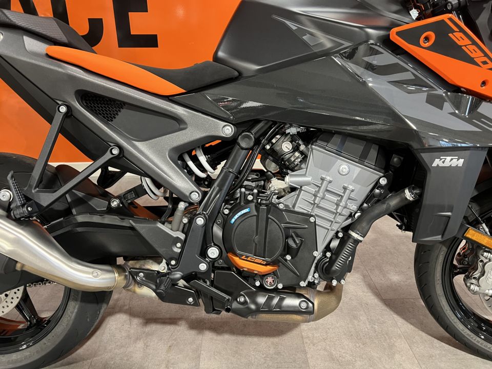 KTM 990 DUKE 32