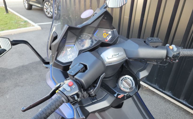 KYMCO AK 550 5