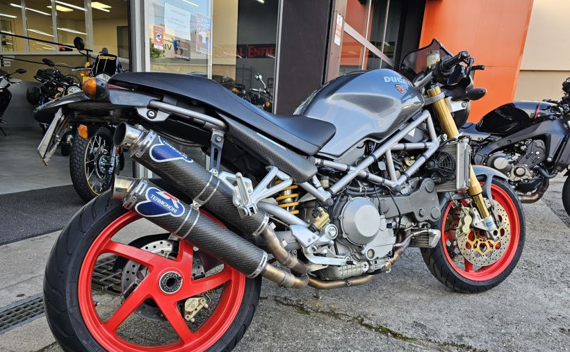 DUCATI S4R 8