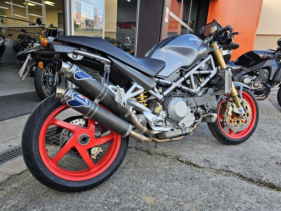 DUCATI S4R 8