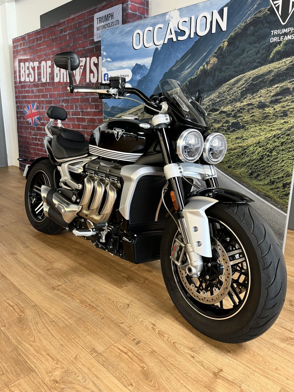 TRIUMPH ROCKET 3 GT 2