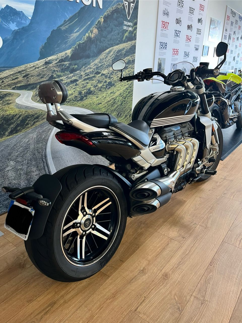 TRIUMPH ROCKET 3 GT 4