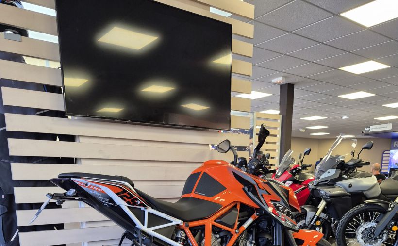 KTM 1290 SUPER DUKE R 1
