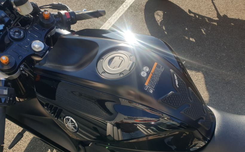 YAMAHA R7 20