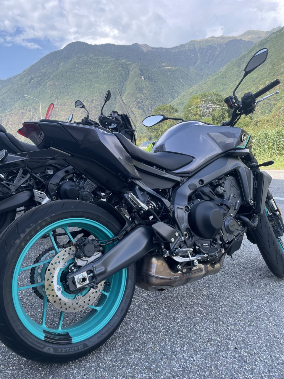 YAMAHA MT-09  Y-AMT 2