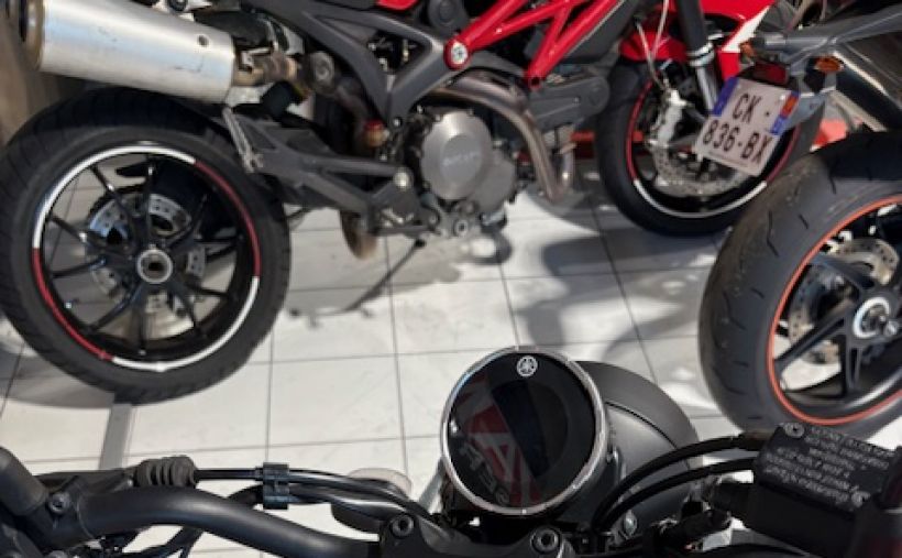 YAMAHA XSR 125 2