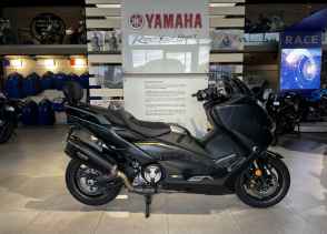 YAMAHA T-MAX 560 AKRAPOVIC 20E ANNIVERSAIRE 199€/MOIS* + DE 4800€ D'EQUIPEMENT GTIE 12 MOIS - 2021