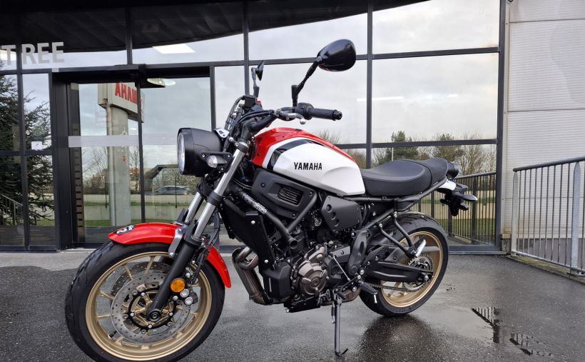 YAMAHA XSR 700 3