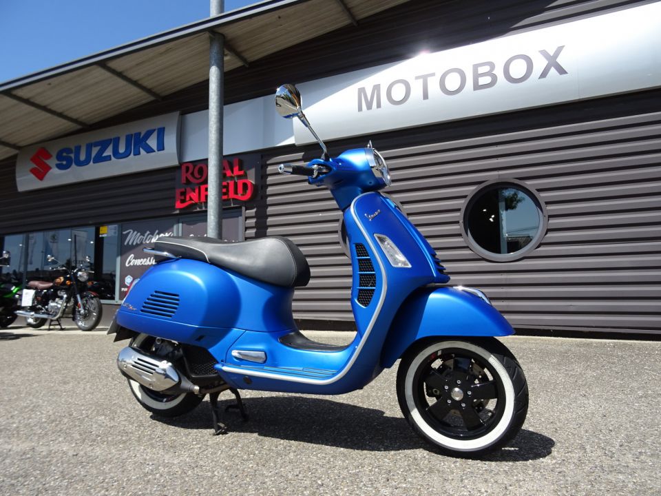 VESPA GTS SUPER SPORT 0