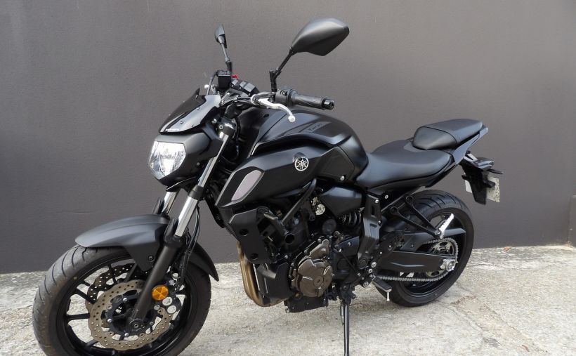 YAMAHA MT-07 6