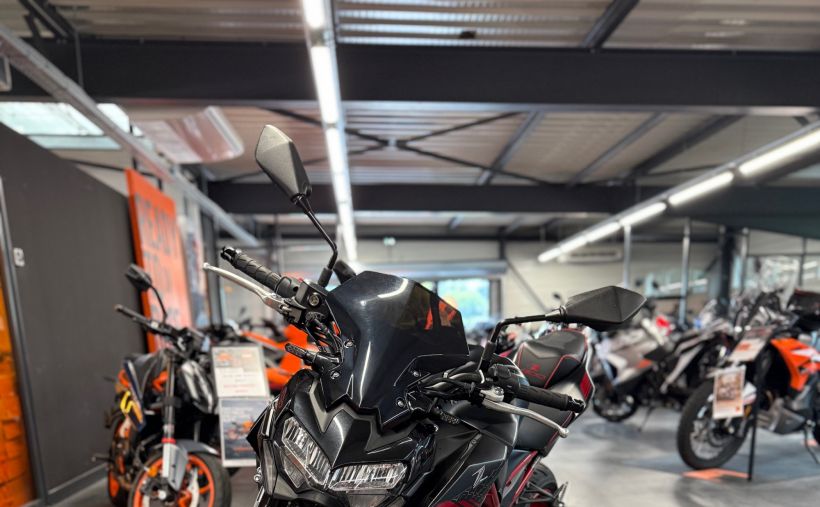 KAWASAKI Z 900 3