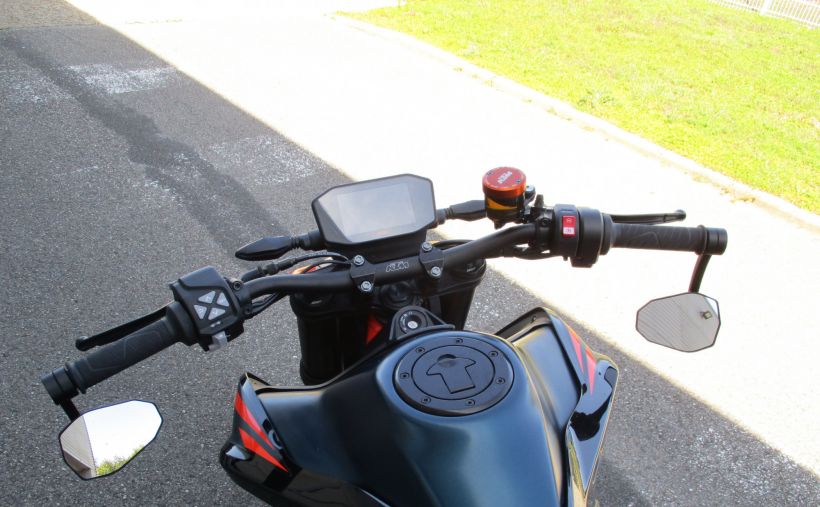 KTM 890 DUKE R 12