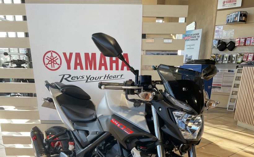 YAMAHA MT-03 0
