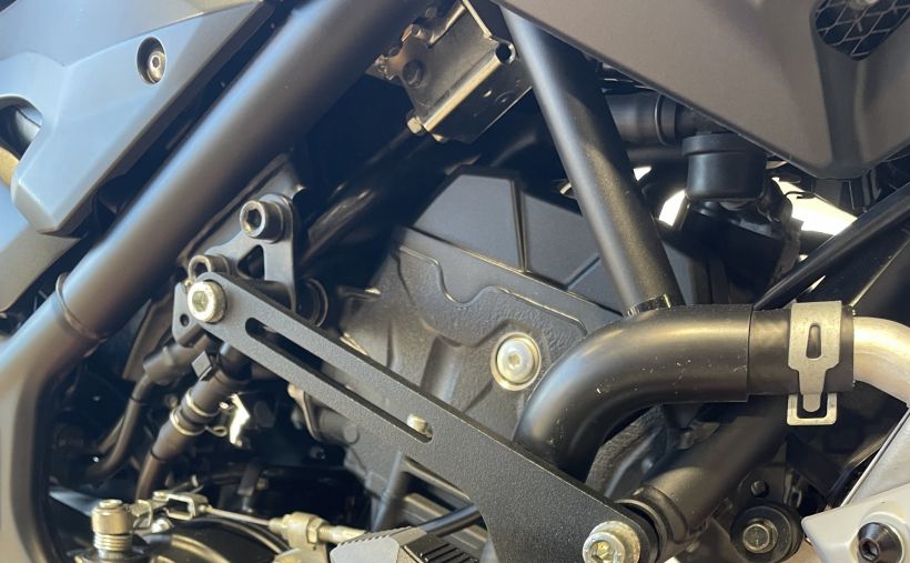 YAMAHA MT-03 6