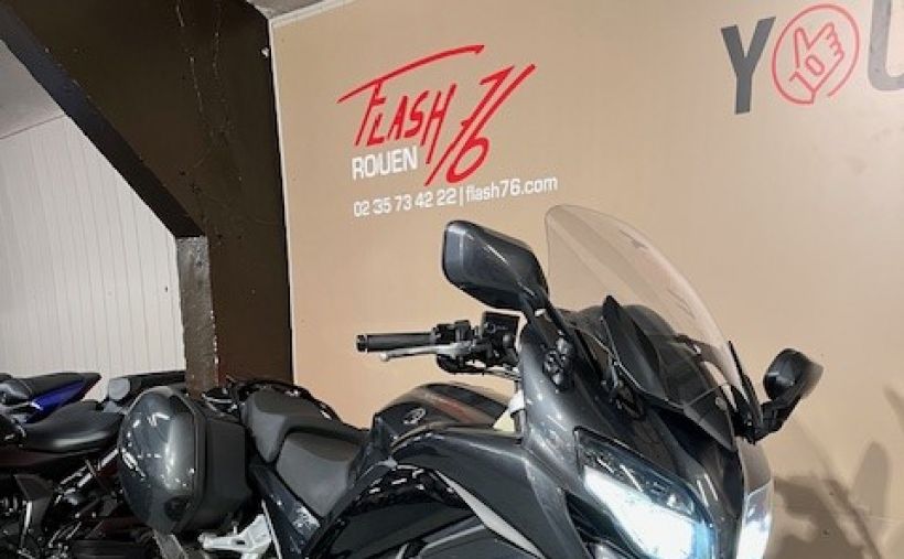 YAMAHA FJR 1300 AE 1