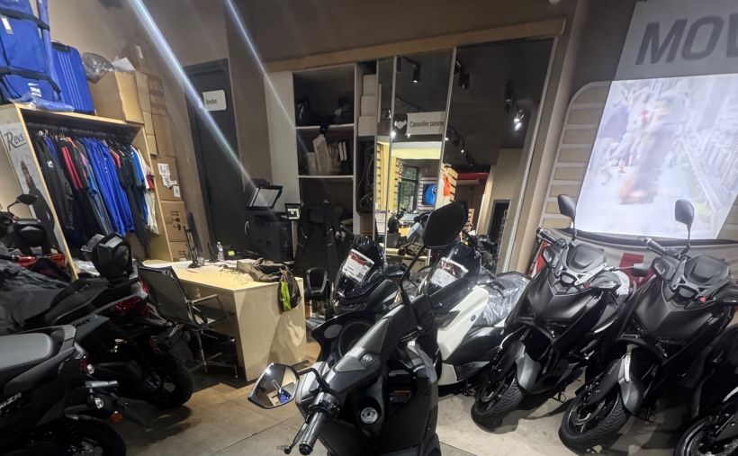 YAMAHA NMAX 125 4