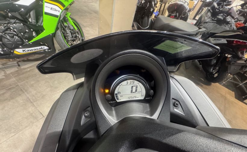 YAMAHA NMAX 125 5