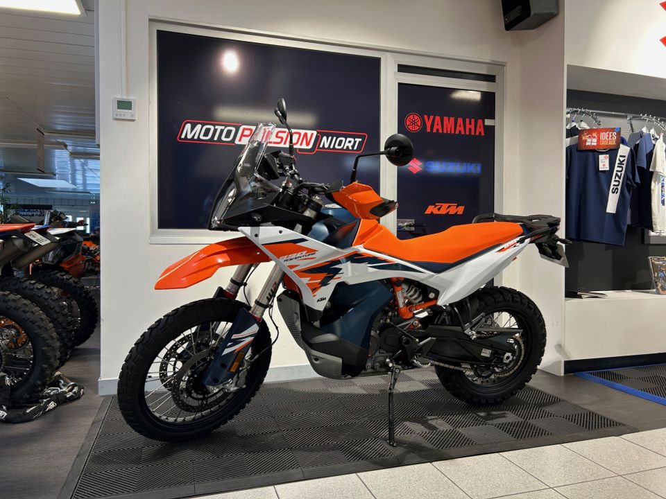 KTM 890 ADVENTURE R 0