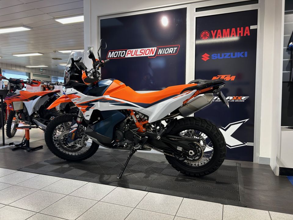 KTM 890 ADVENTURE R 6