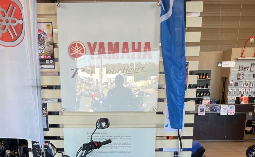 YAMAHA XSR 125 1