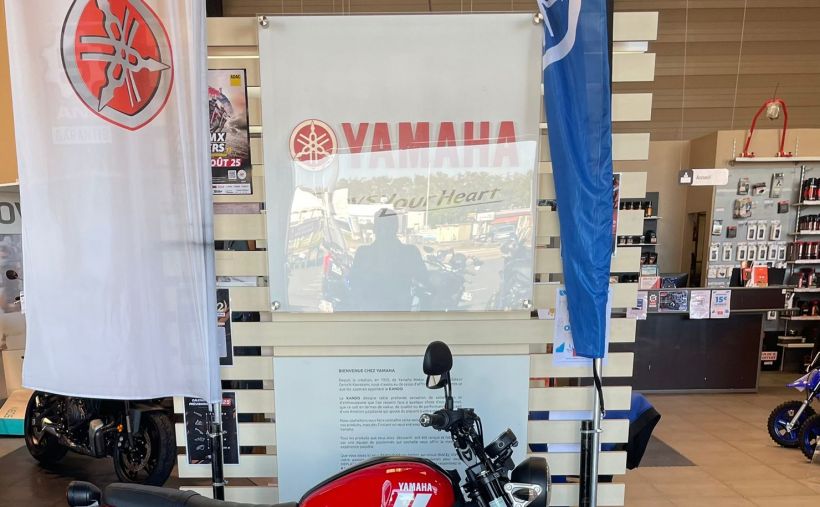 YAMAHA XSR 125 5