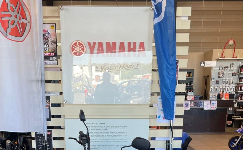 YAMAHA XSR 125 7
