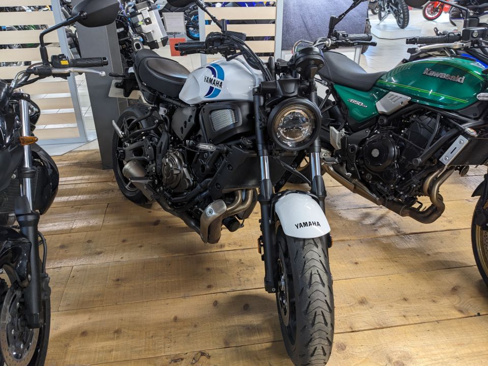 YAMAHA XSR 700 ABS 40