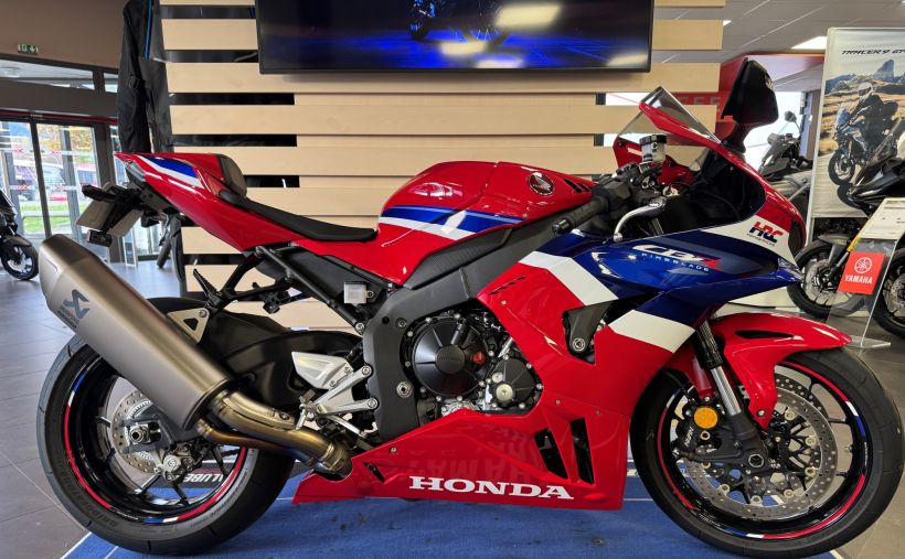 HONDA CBR 1000 RR FIREBLADE 2