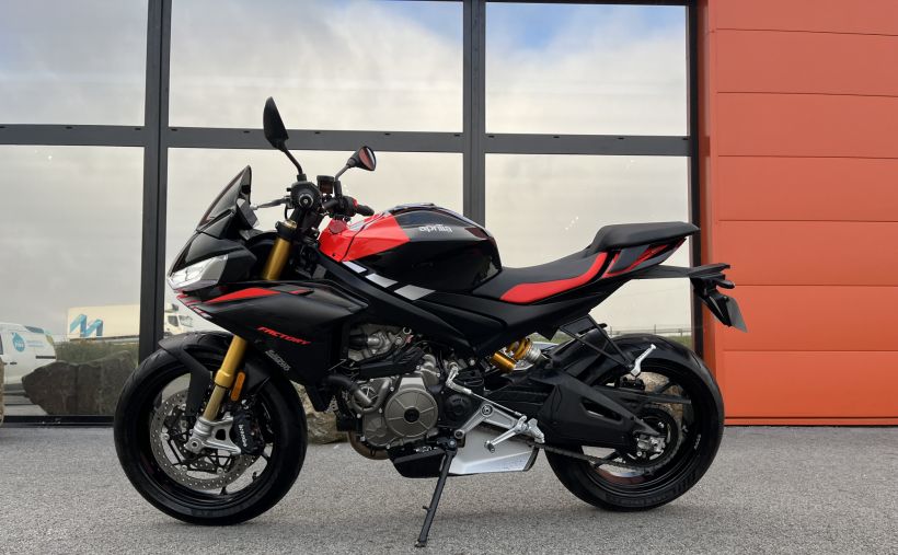 APRILIA TUONO 660 FACTORY 10