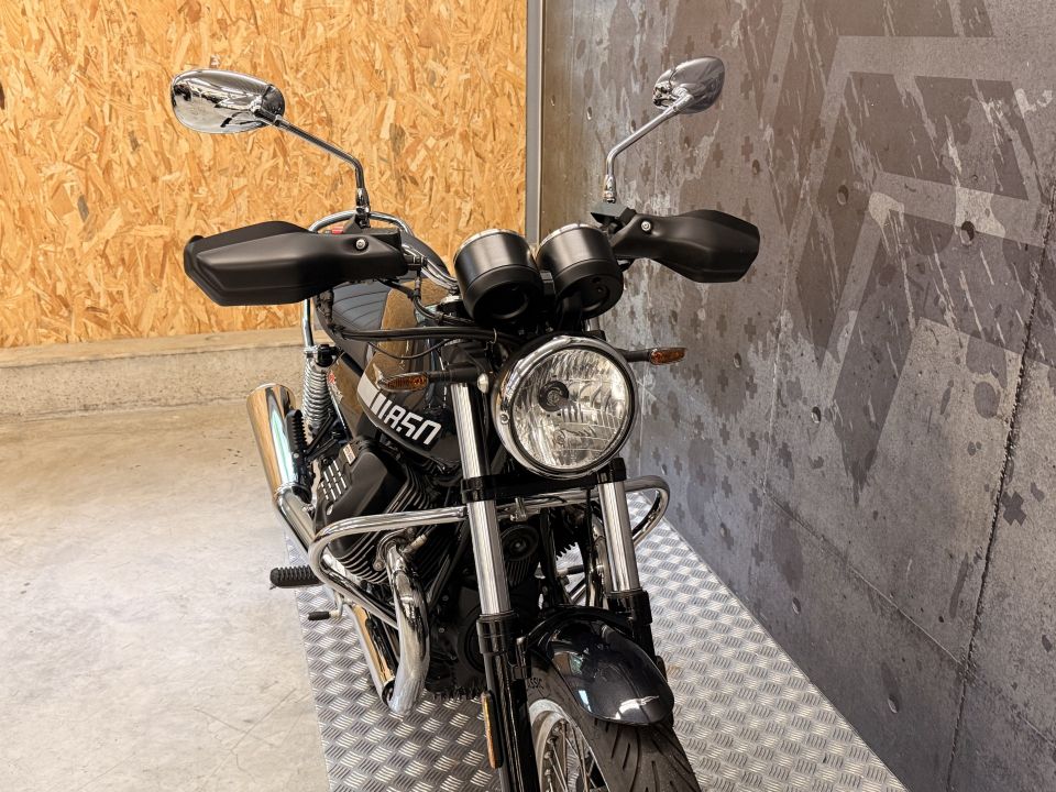 MOTO GUZZI V7 SPECIAL 9