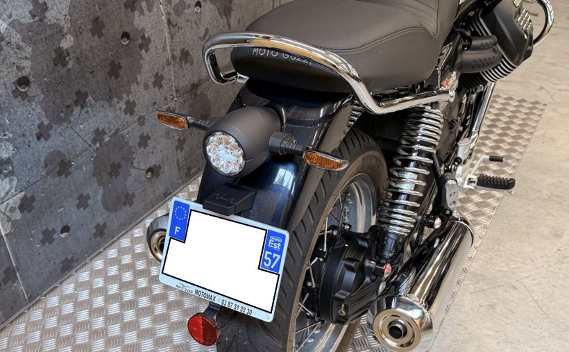 MOTO GUZZI V7 SPECIAL 18