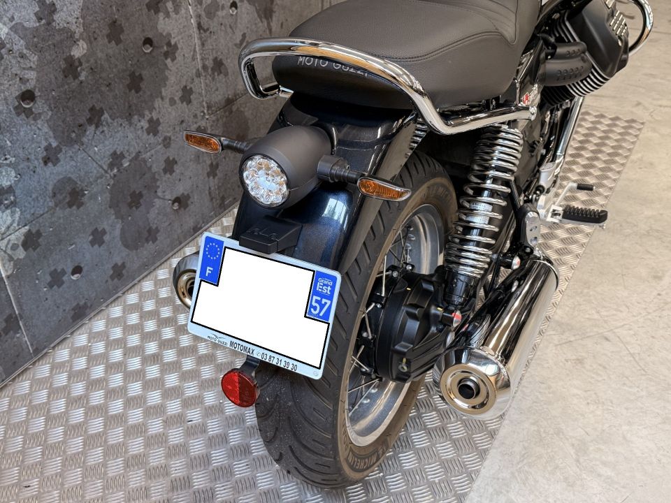 MOTO GUZZI V7 SPECIAL 18