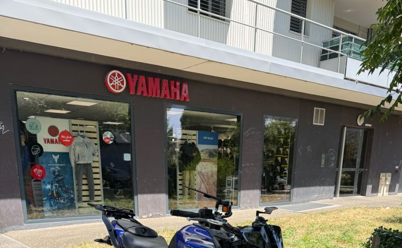 YAMAHA MT-09  Y-AMT 0